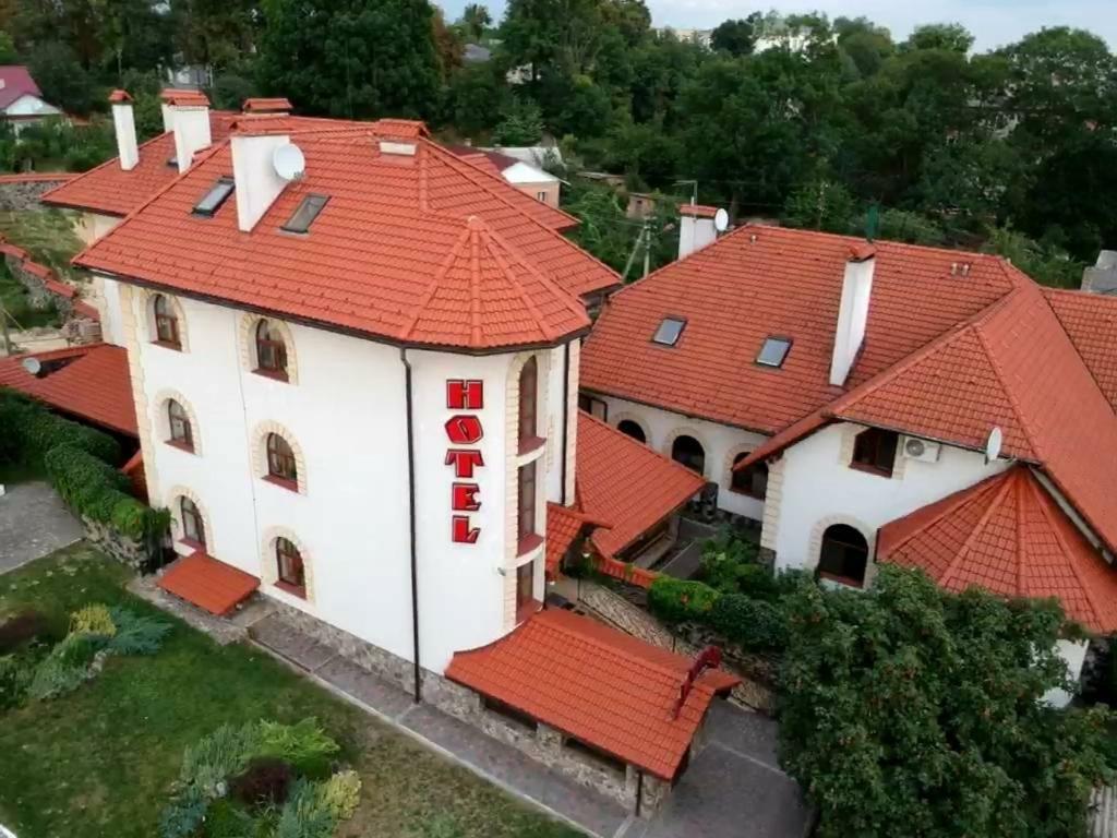 Hotel Maestro Ostroh Exterior foto